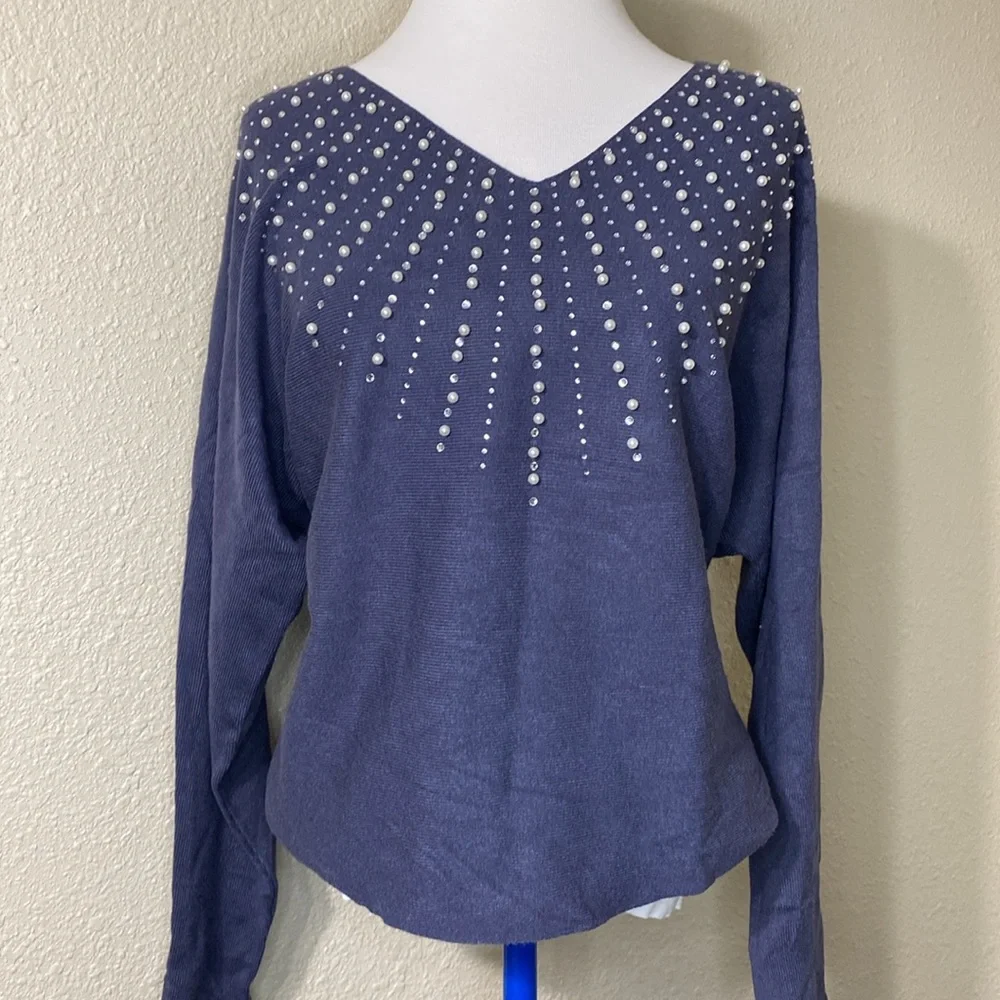 NWT Liv Milano V-neck Sweater Embellished with Rhinestones & Pearls Size XL - Picture 3 of 10